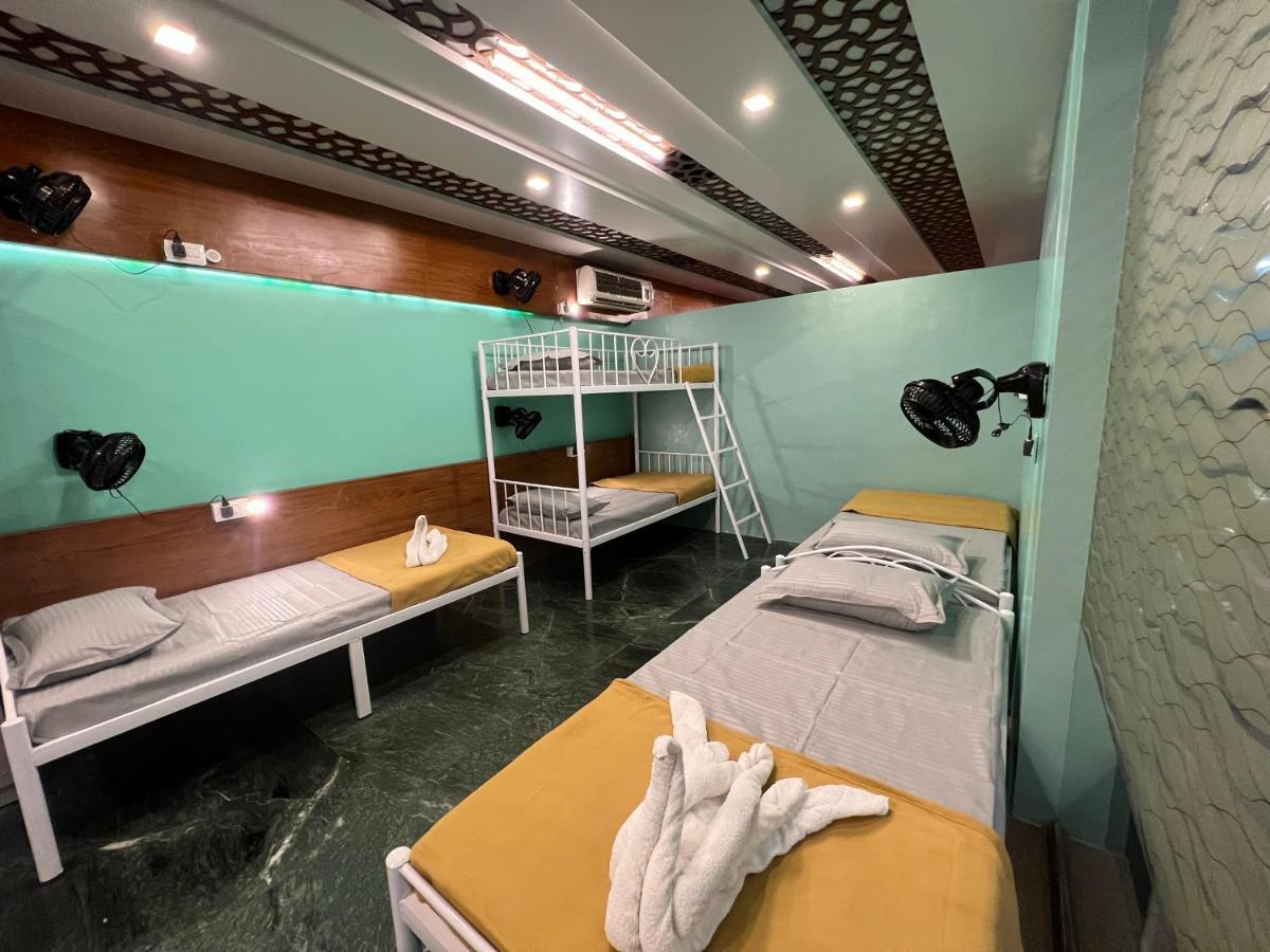 Backpackers Hostel Пуна Экстерьер фото