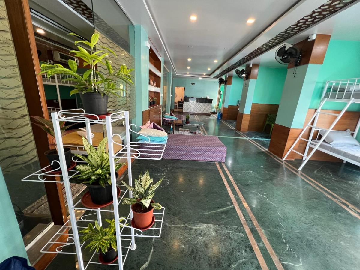 Backpackers Hostel Пуна Экстерьер фото